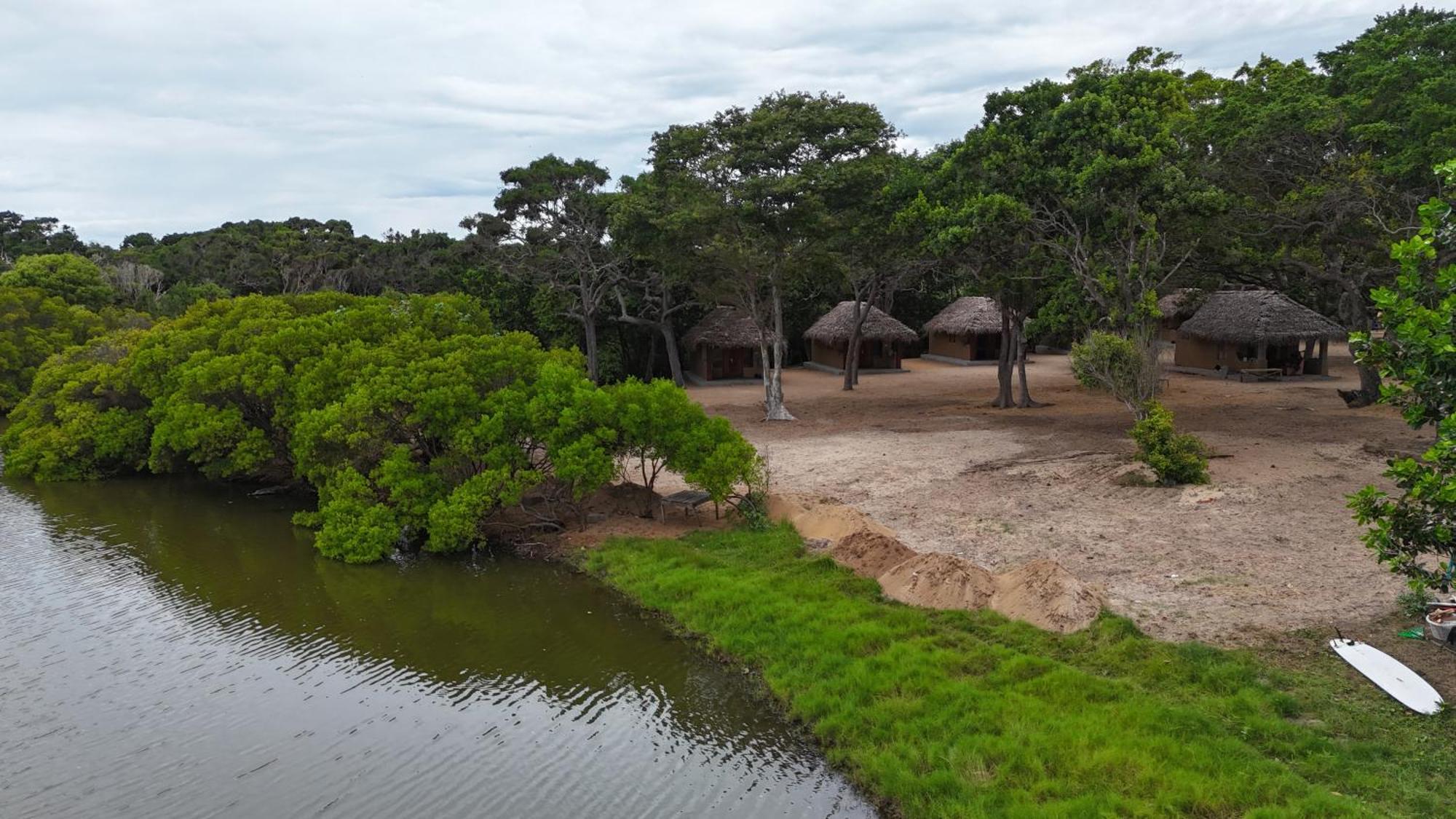 Peanut Farm Surf And Wild Resort - Arugambay Аругам Экстерьер фото