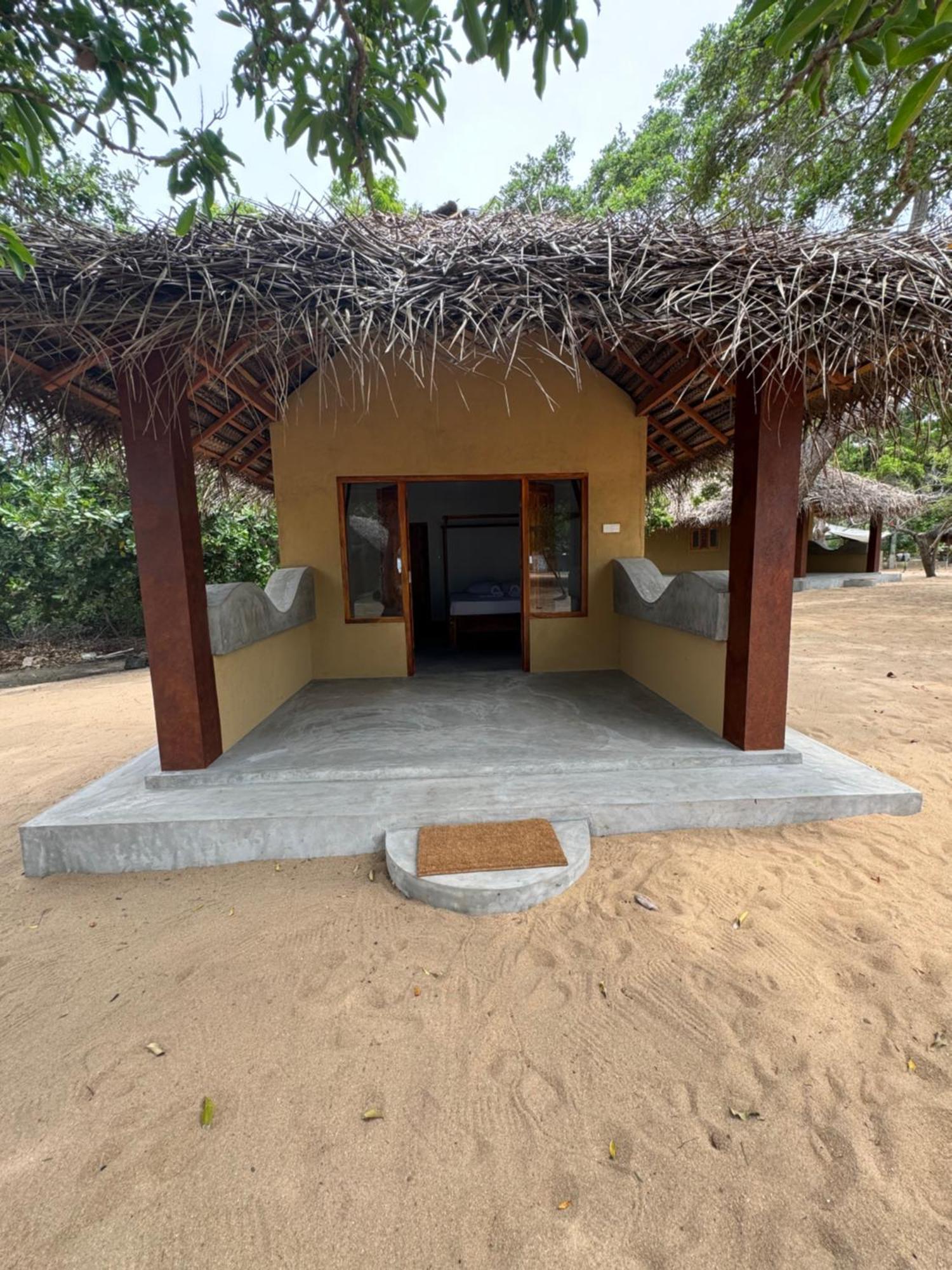 Peanut Farm Surf And Wild Resort - Arugambay Аругам Экстерьер фото