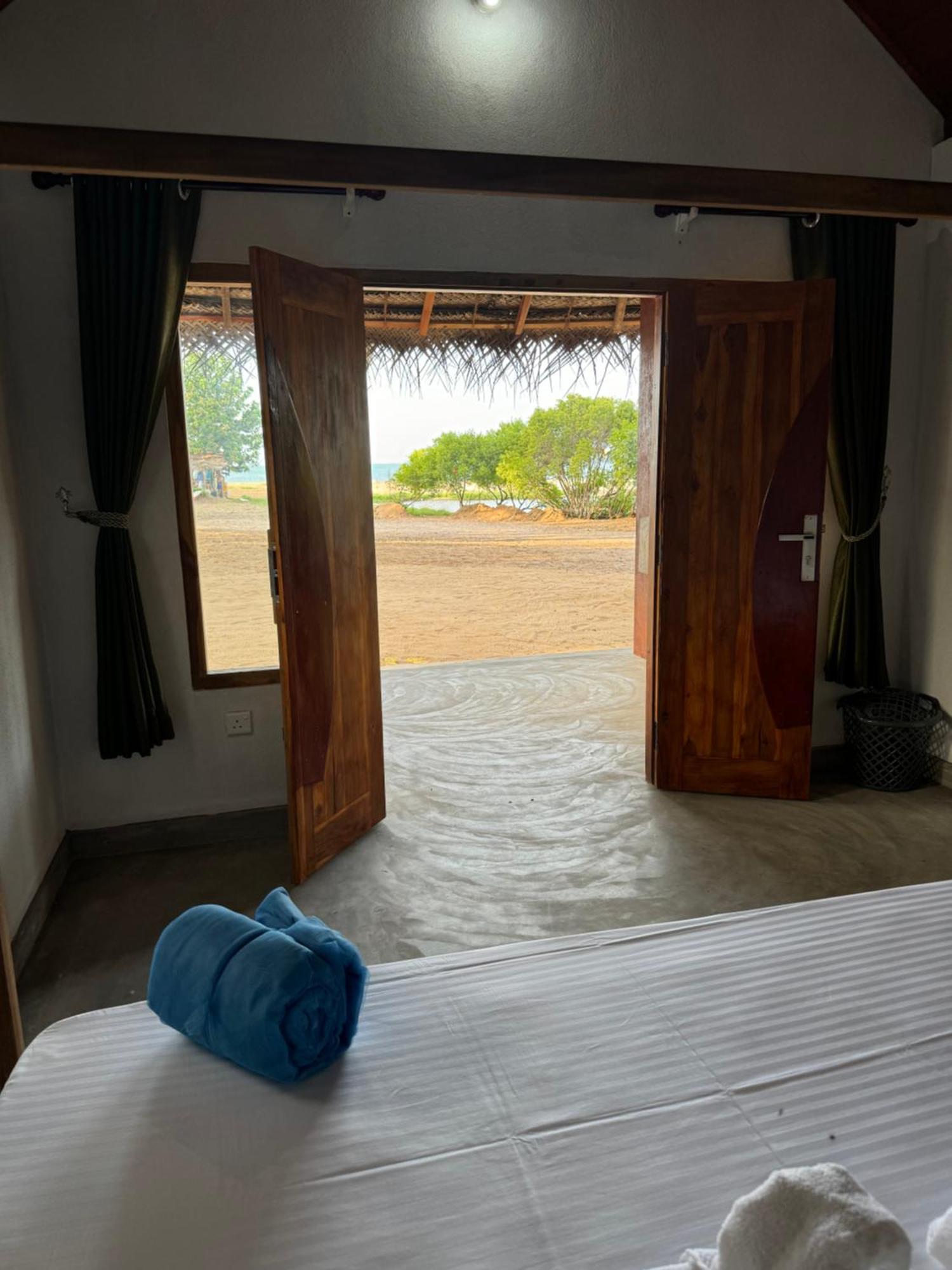 Peanut Farm Surf And Wild Resort - Arugambay Аругам Экстерьер фото