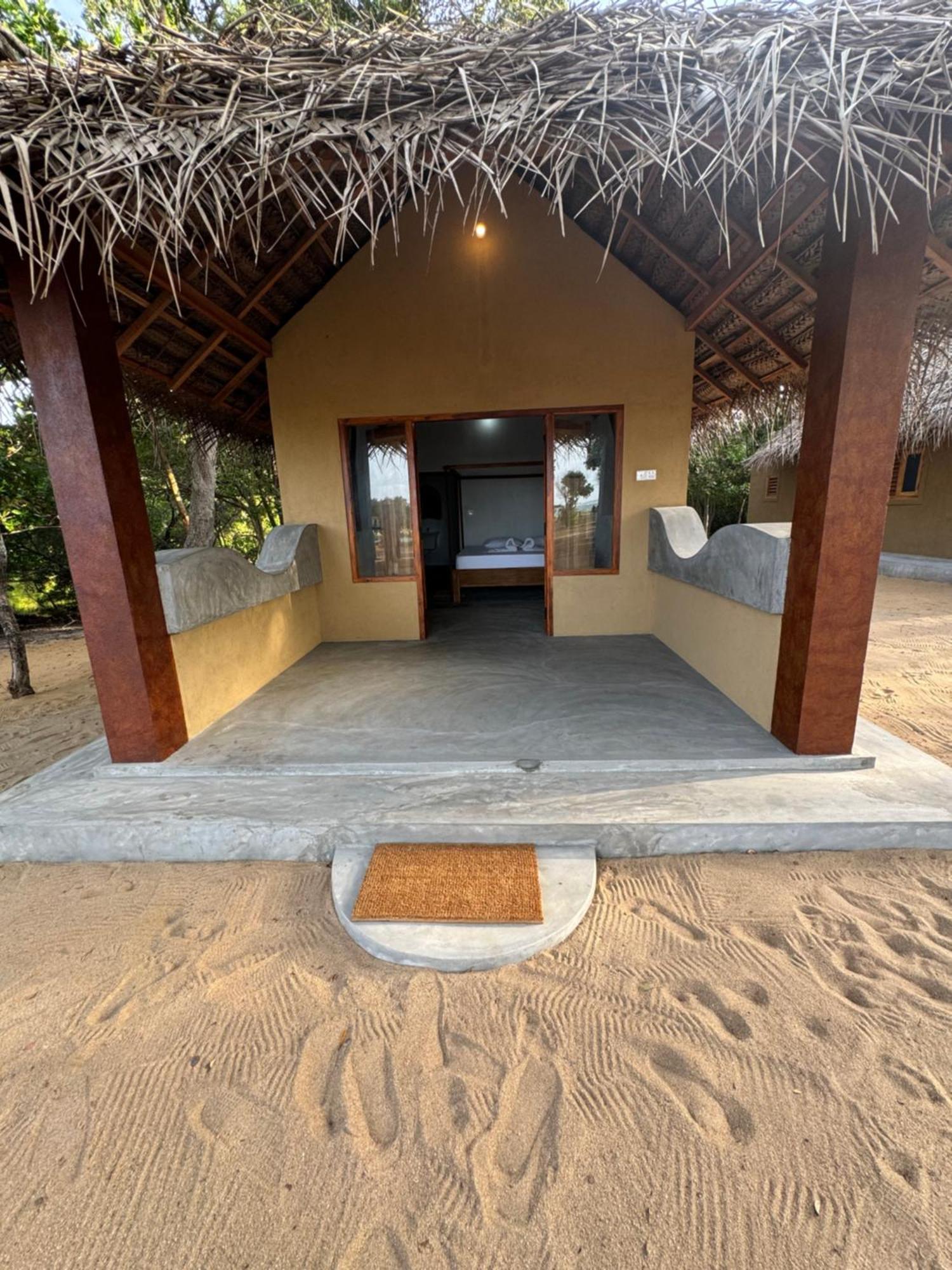 Peanut Farm Surf And Wild Resort - Arugambay Аругам Экстерьер фото