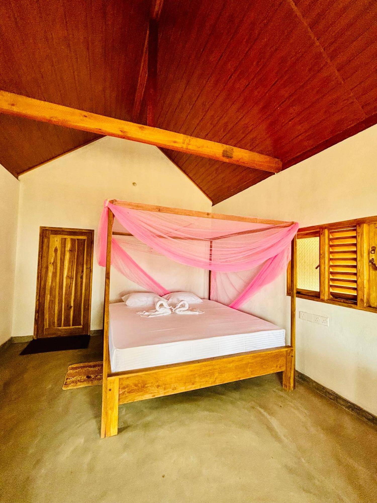 Peanut Farm Surf And Wild Resort - Arugambay Аругам Экстерьер фото