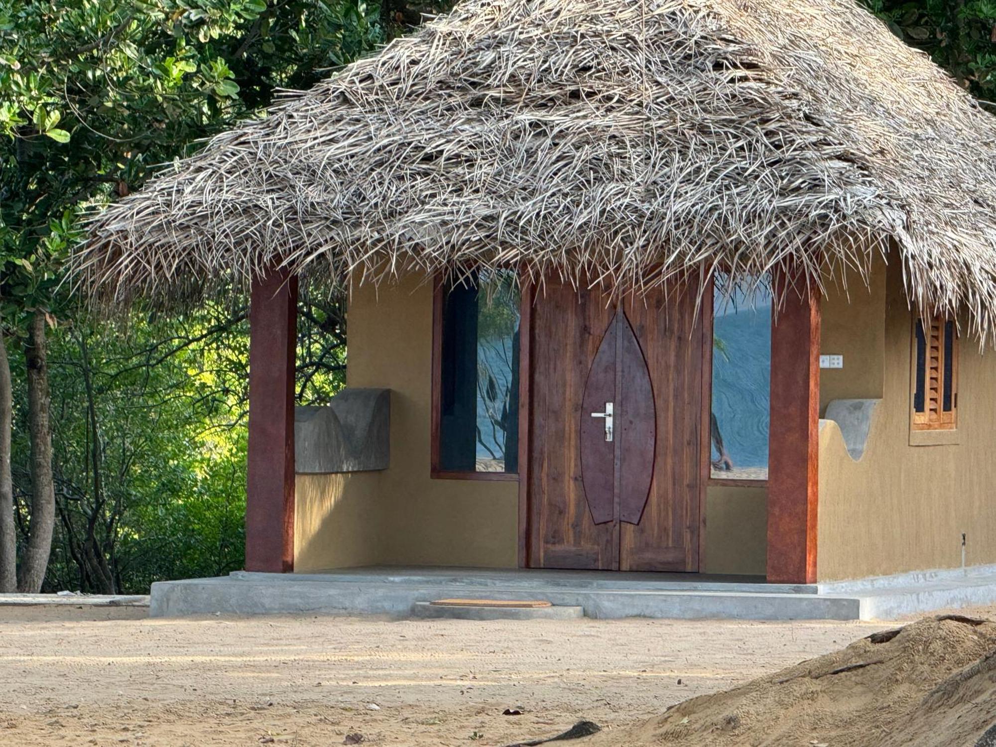 Peanut Farm Surf And Wild Resort - Arugambay Аругам Экстерьер фото