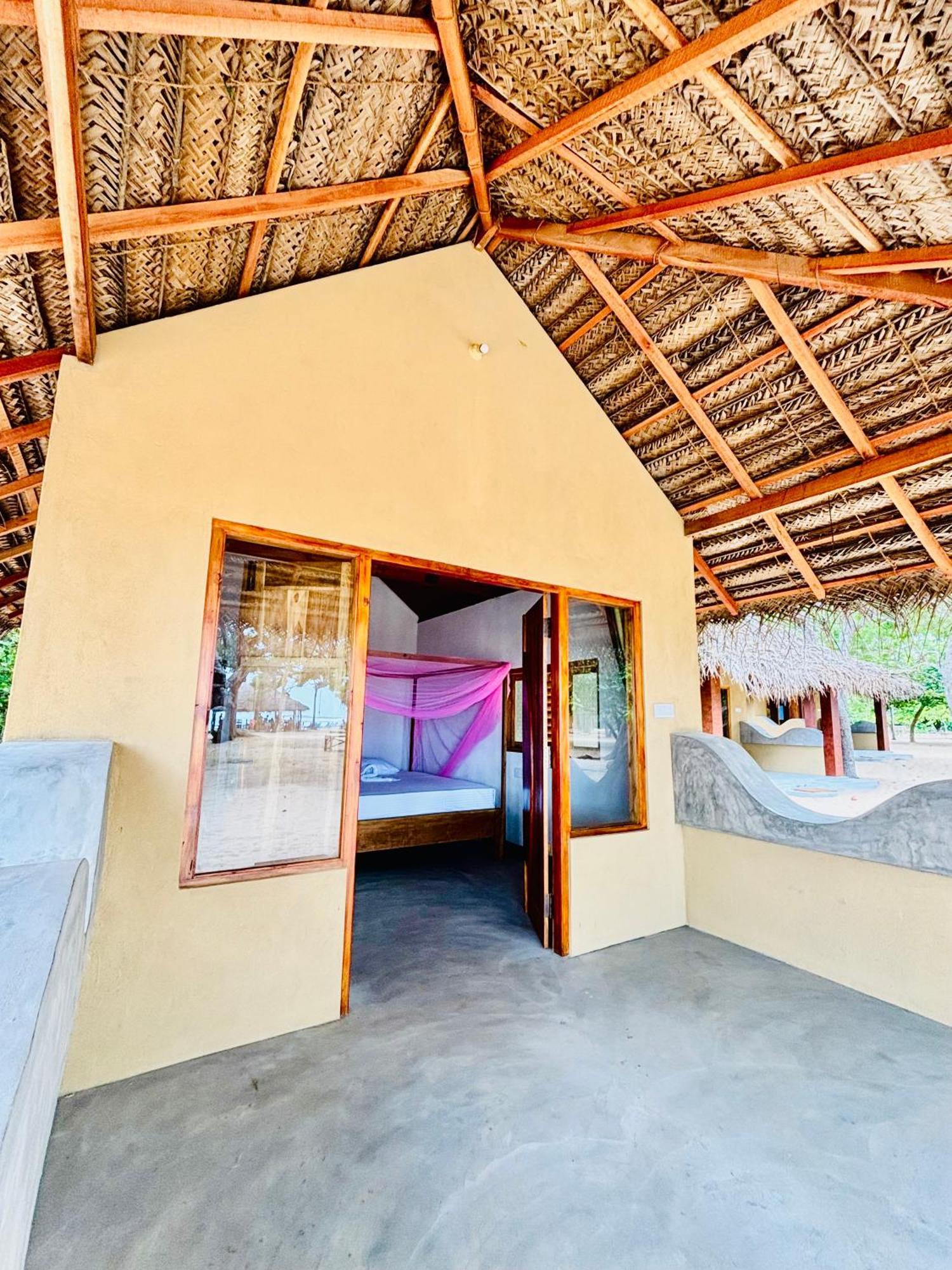 Peanut Farm Surf And Wild Resort - Arugambay Аругам Экстерьер фото
