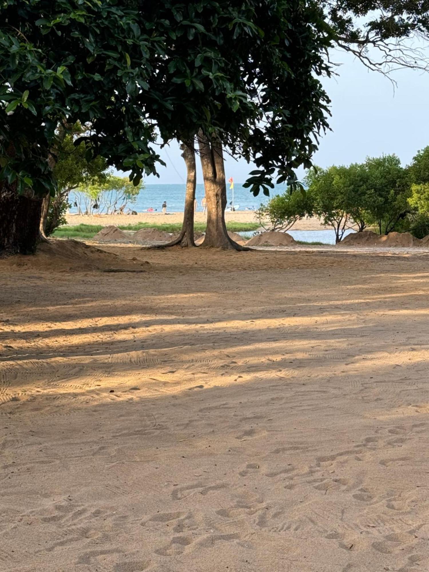 Peanut Farm Surf And Wild Resort - Arugambay Аругам Экстерьер фото